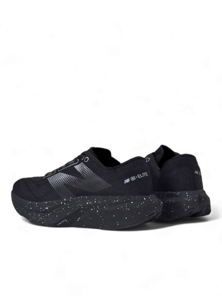 New Balance FuelCell Rebel v4  / Black - Image 7