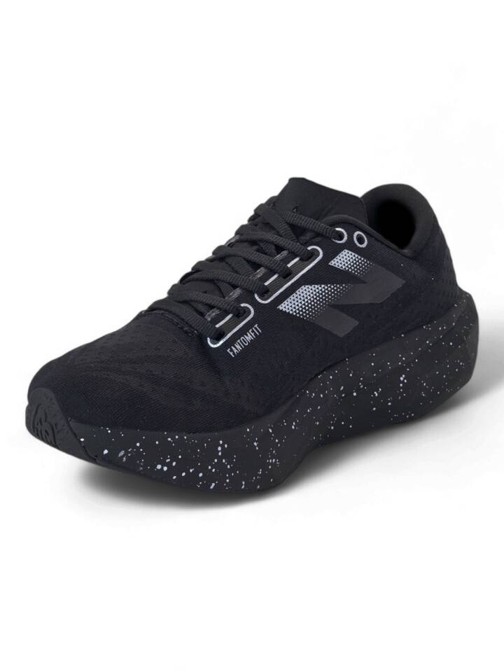 New Balance FuelCell Rebel v4  / Black - Image 6