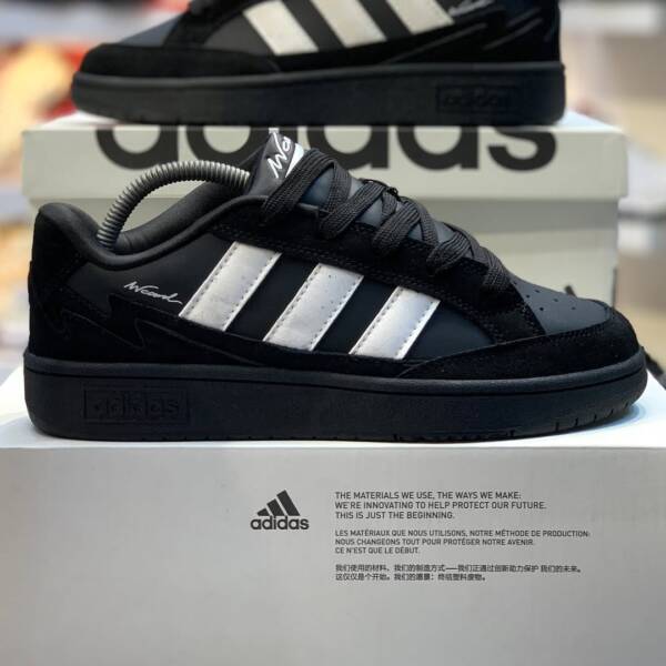 Adidas WCARD Black